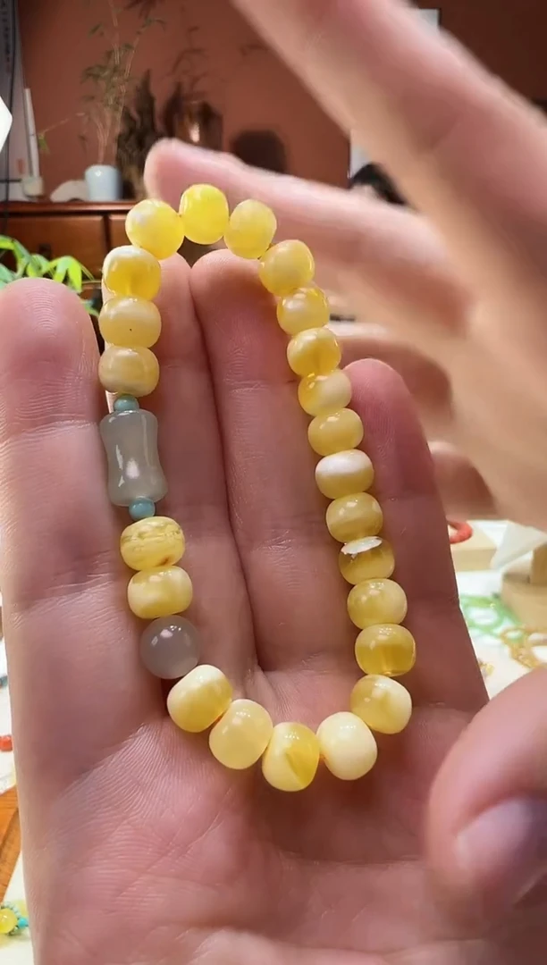 【闪购商品】蜜蜡手串未镶嵌蜜蜡【微瑕】
