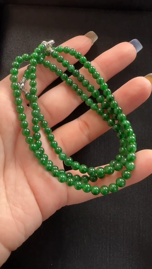 颈饰18K金镶嵌翡翠111玉珠一条