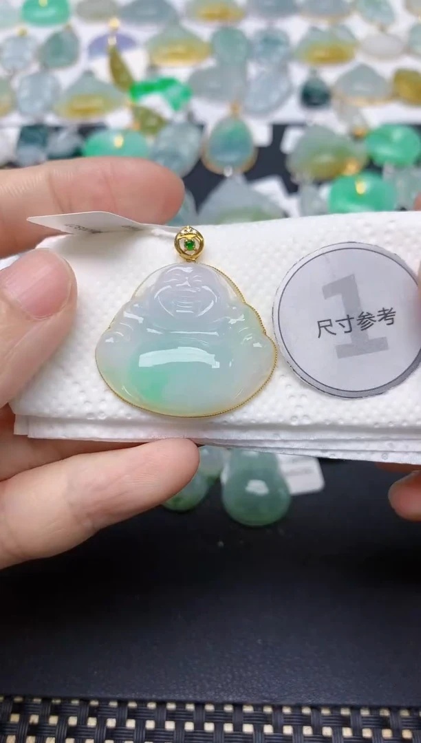 翡翠18K金镶嵌颈饰天然缅甸A货翡翠