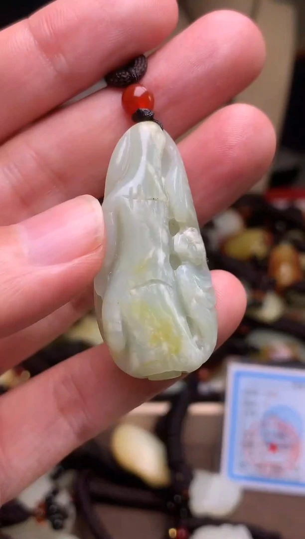 颈饰未镶嵌和田玉新疆料青海料清水和田玉吊坠