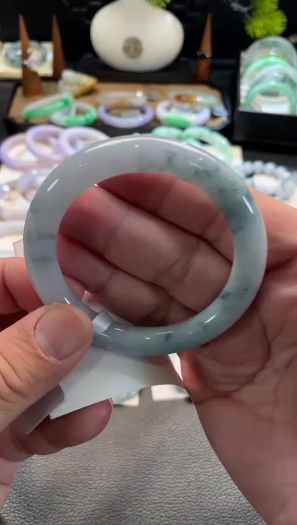 未镶嵌手镯翡翠8号链接 有长纹 53.5圆条