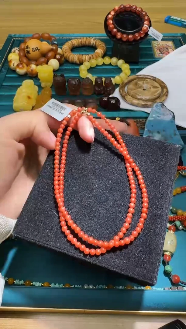 颈饰未镶嵌南红玛瑙多样性发一件 275