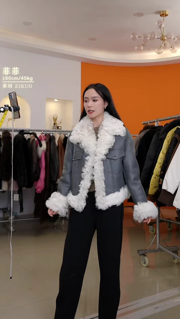 菲菲fay 实时秒杀！特价再特价秒杀！S，M/2398下单请备注尺码