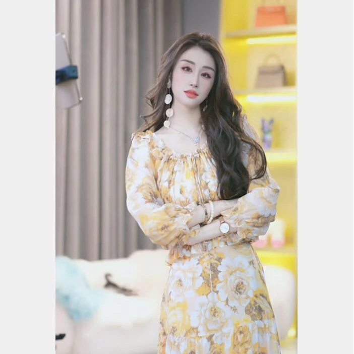 【老板娘衣橱】气质重磅夏季新款印花轻奢桑蚕丝上衣 250315