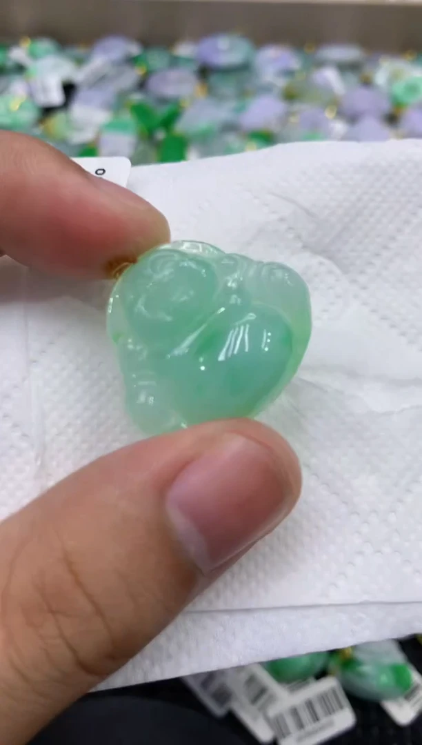 颈饰18K金镶嵌翡翠天然缅甸翡翠A货