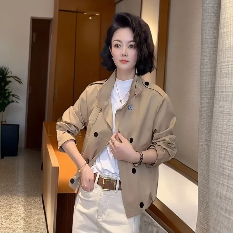 短款风衣外套女春秋设计季新款高级感小个子休闲减龄双排扣上衣潮