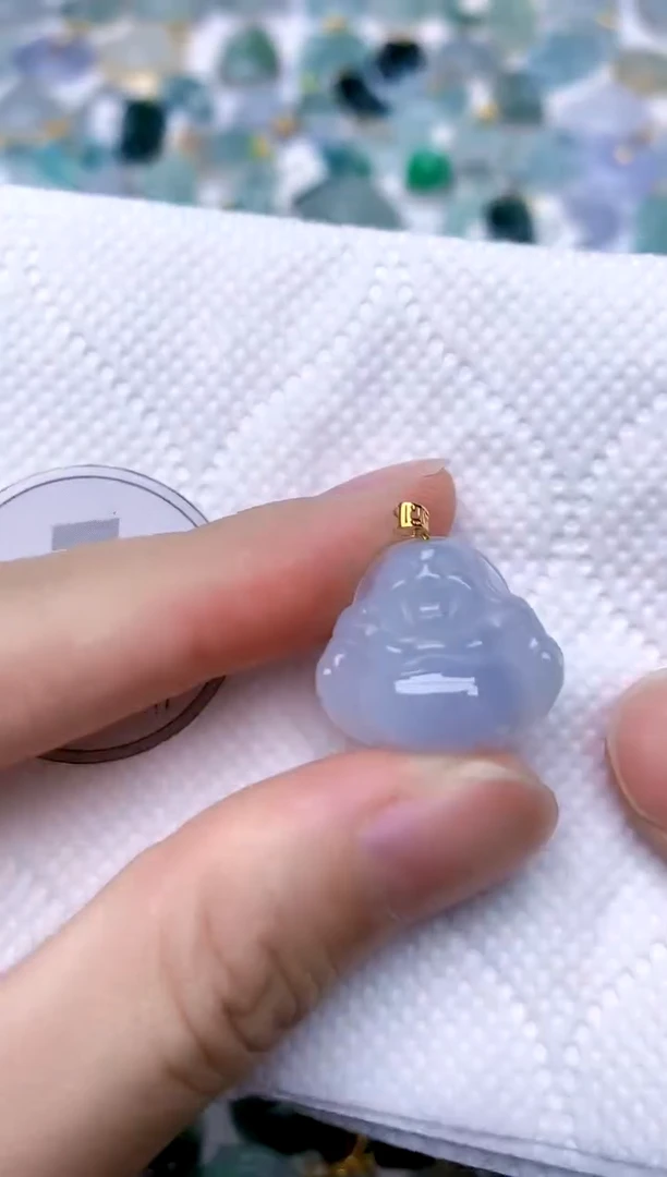 颈饰18K金镶嵌翡翠天然A货翡翠