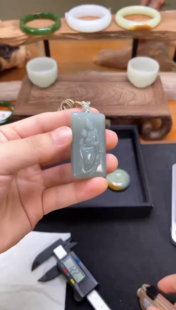 吊坠(不含链)未镶嵌和田玉吐拉牧场 观音 117