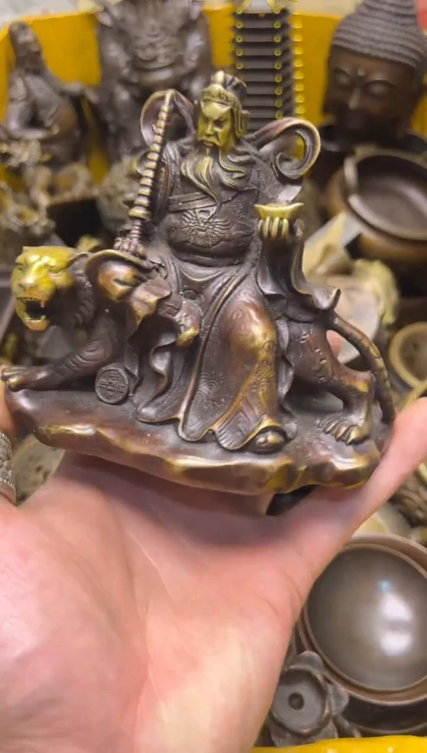 精美铜器，点击下单