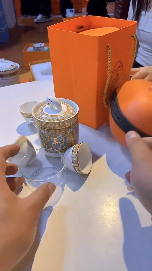 鸿辉家品牌瓷器，京东包邮！