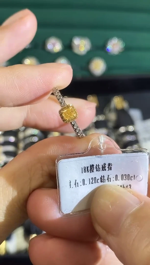 18K金镶嵌戒指钻石06