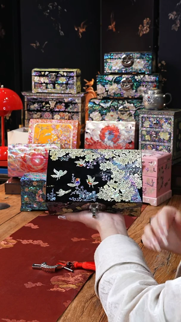 【闪购商品】瓷片豆包儿推荐饰品摆件