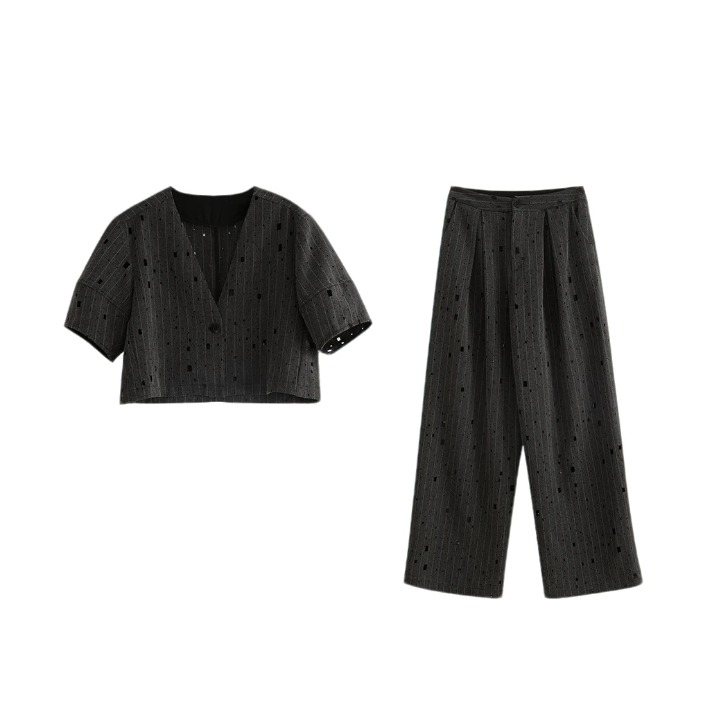 邓蕾婷【镂空格】时尚宽松休闲镂空设计感套装