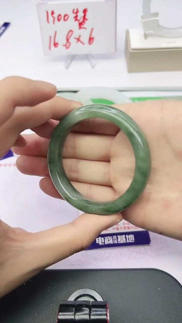 未镶嵌手镯石英质玉37-52/53