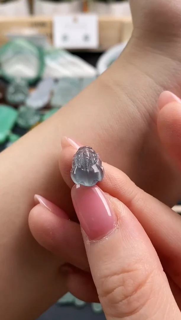 颈饰未镶嵌翡翠蓝钢貔貅