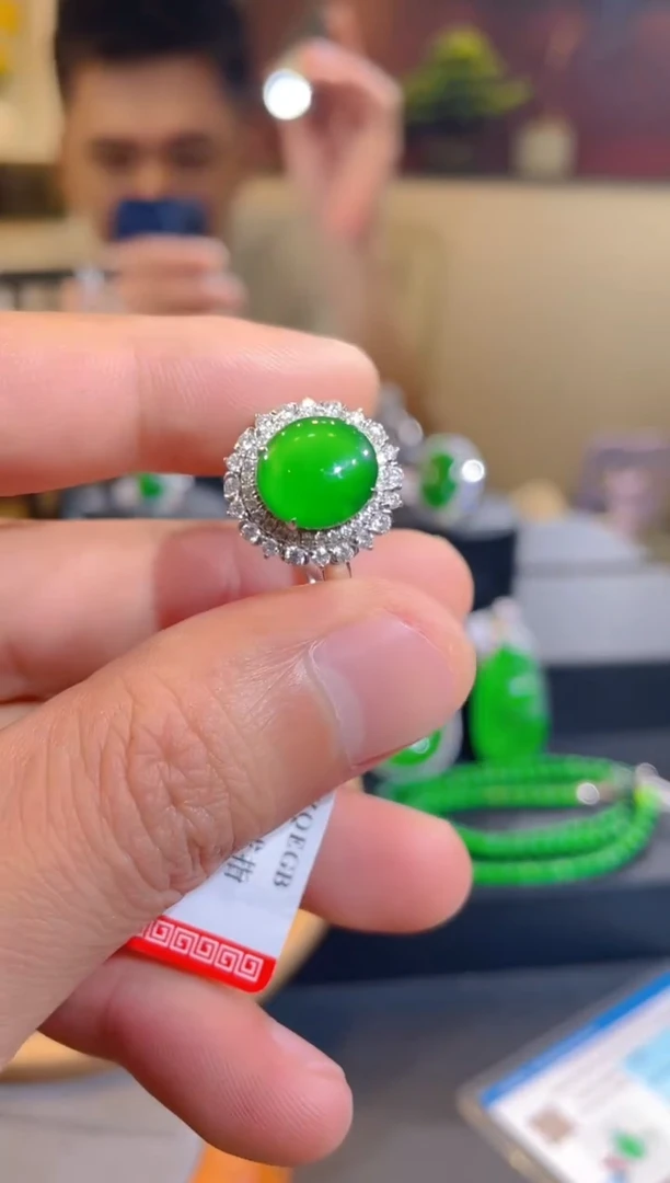 翡翠18K金镶嵌颈饰A31天然A货翡翠戒指