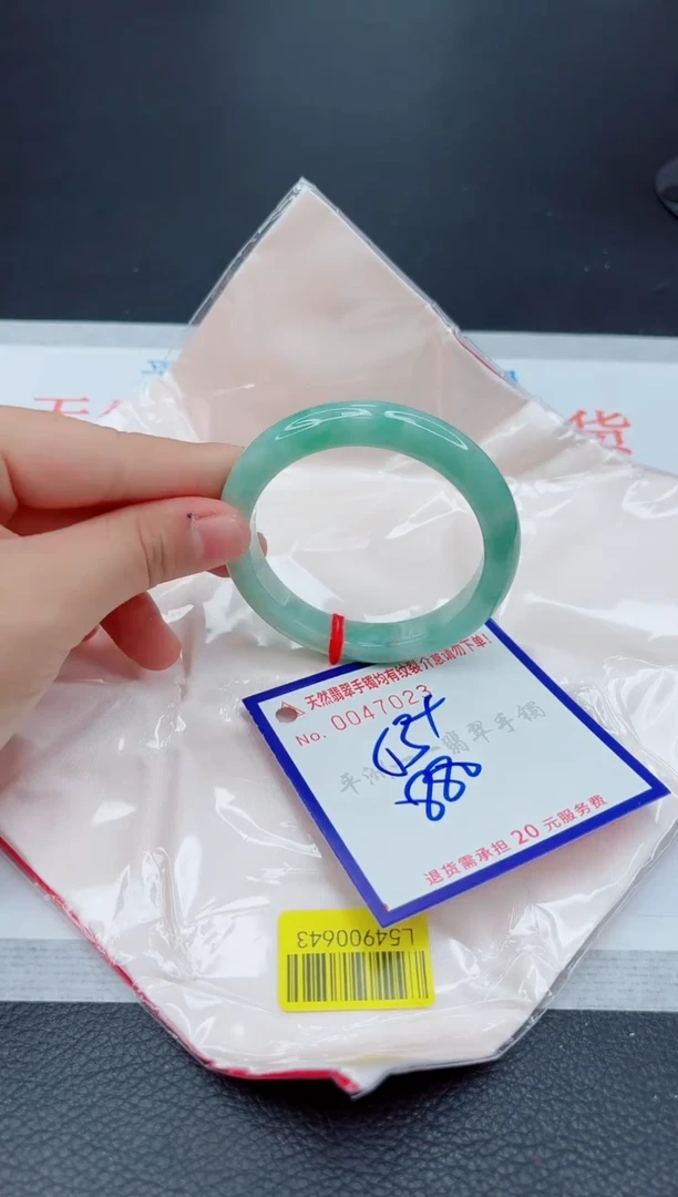 翡翠手镯未镶嵌11111111111