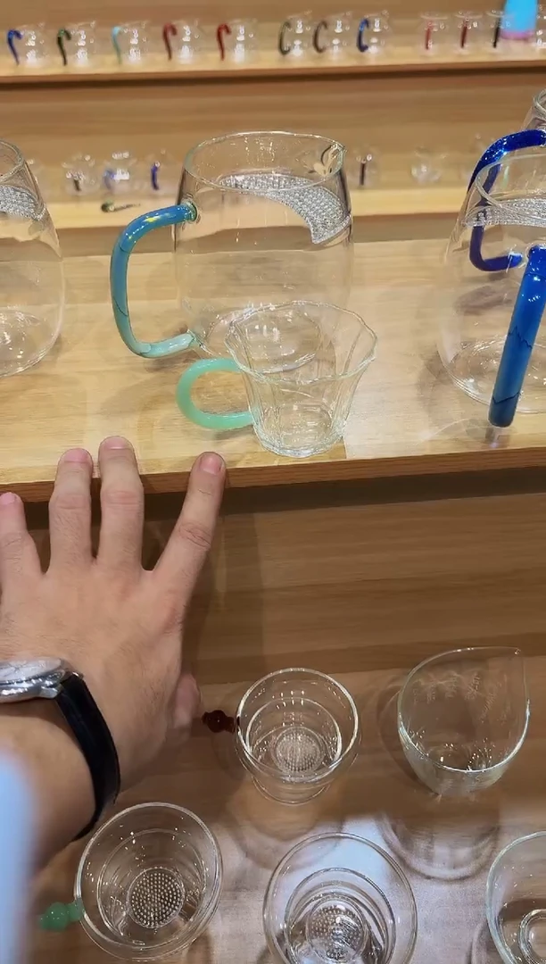 茉**?浅玉带把主人杯简装发货