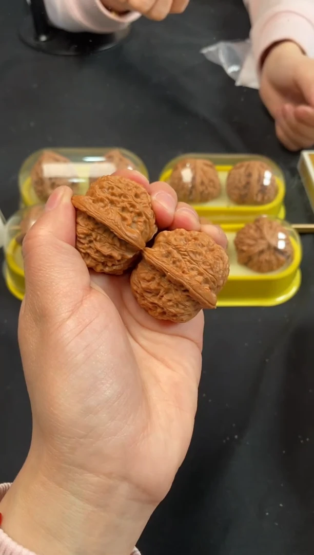 把件文玩核桃血麒麟38尺Z413