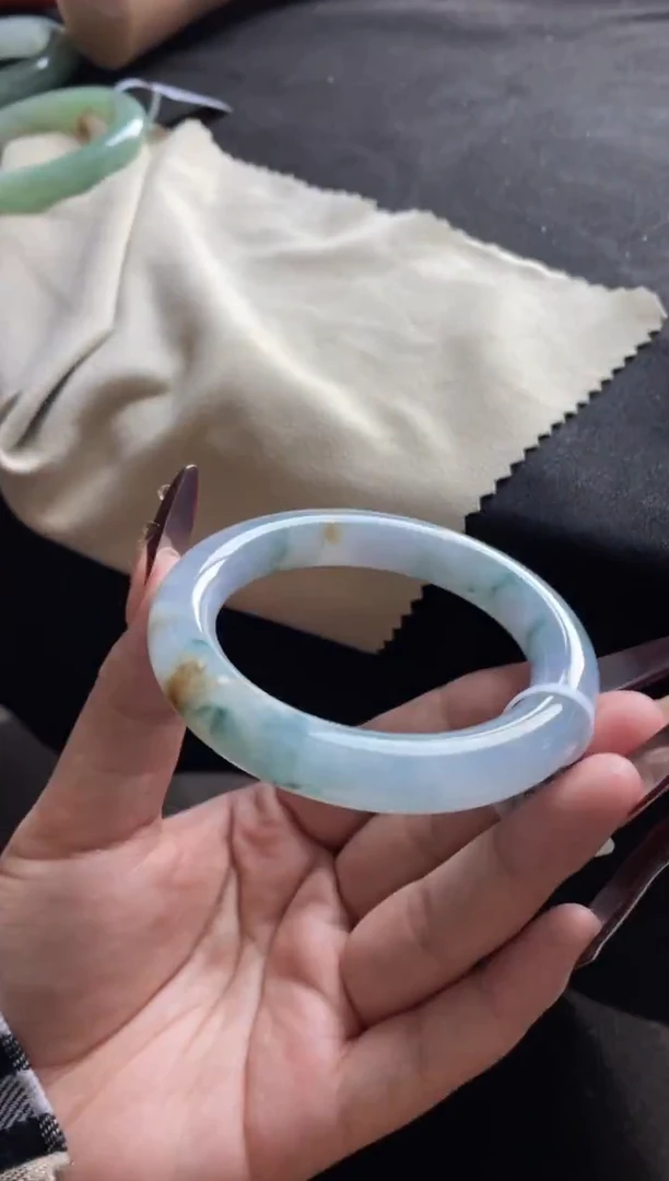 未镶嵌手镯翡翠三天鉴赏期