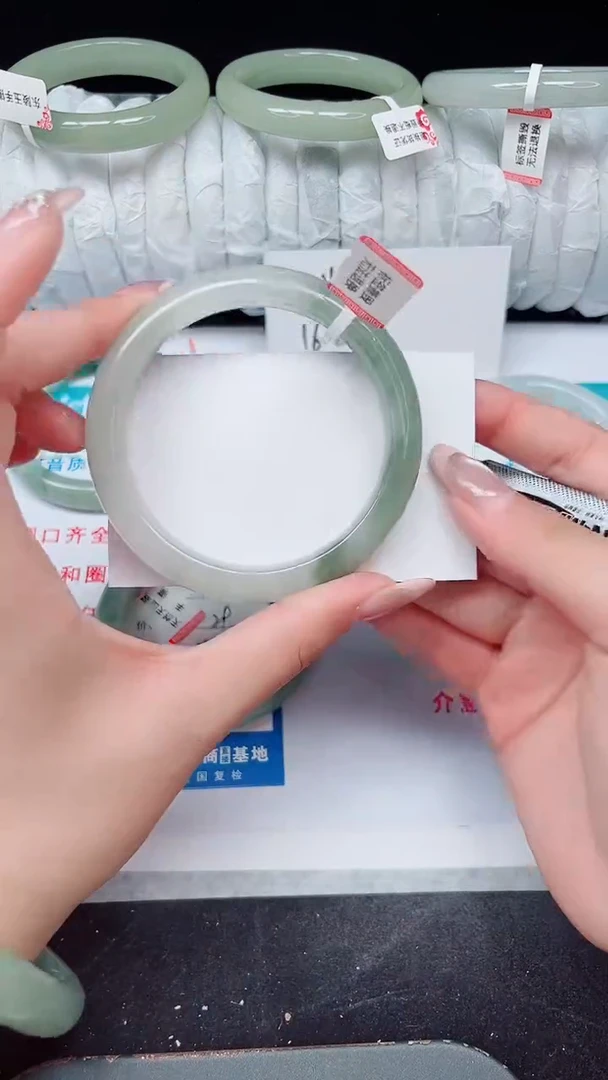 未镶嵌手镯石英质玉49-58/59