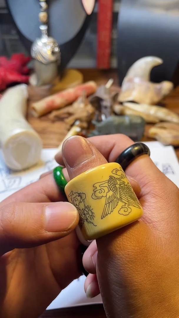 【闪购商品】滴血莲花菩提吊坠工业品HH33