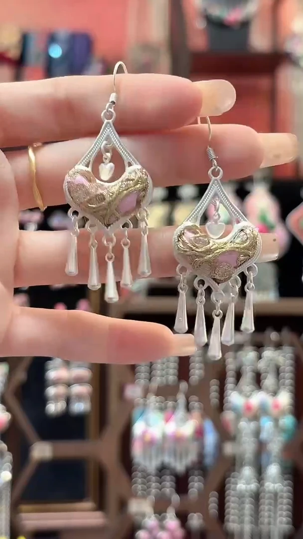 织绣 云织谣民族风精美饰品   356