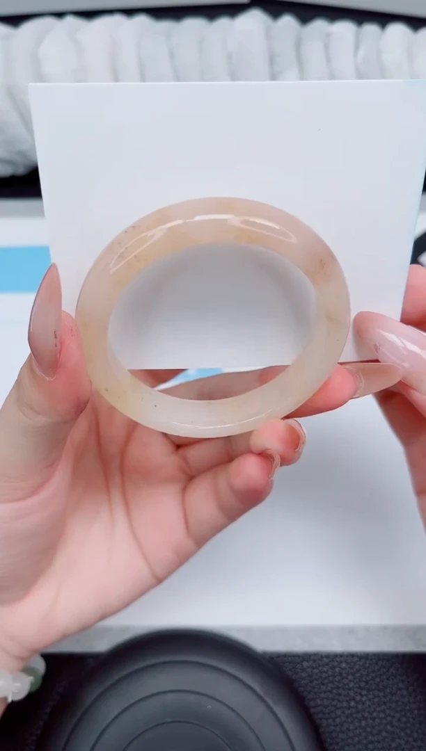 石英质玉手镯未镶嵌83-51.5