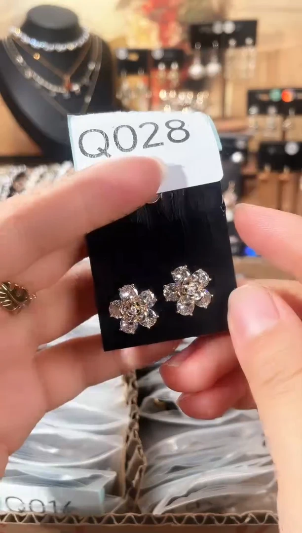 合金925银锆石Q028