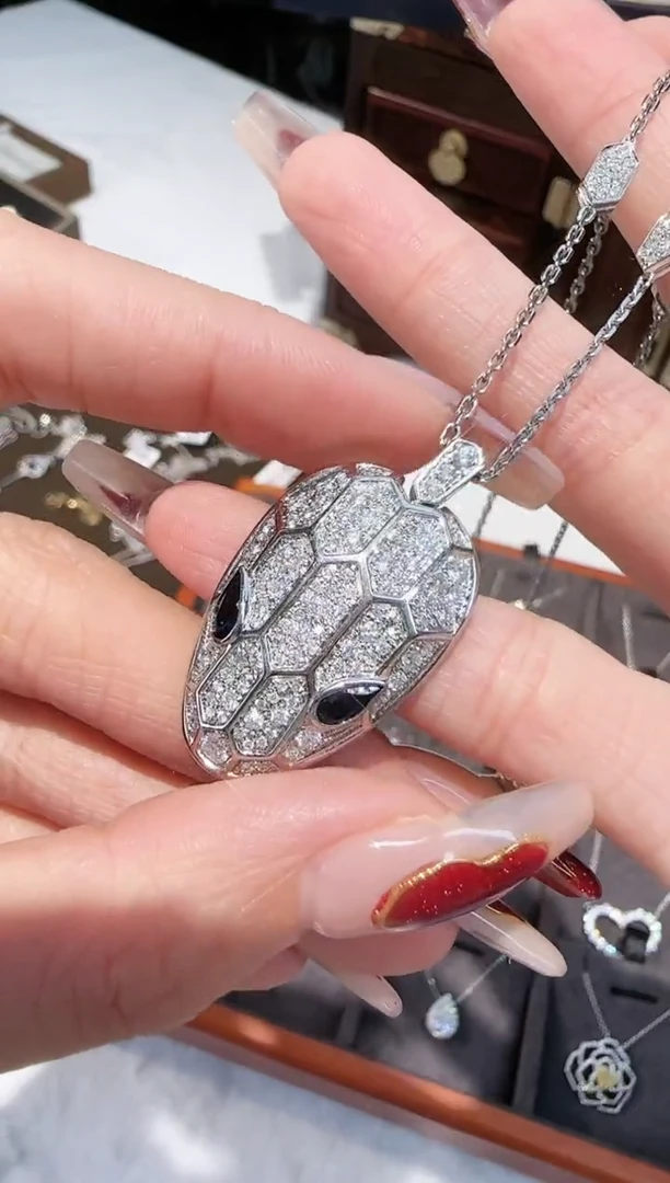 【闪购商品】钻石颈饰18K金镶嵌蛇项链