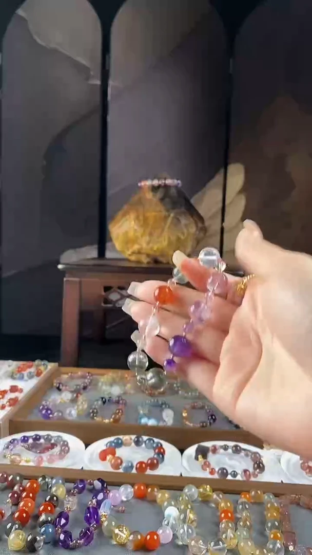 18K金镶嵌手链水晶天然水晶设计款手串