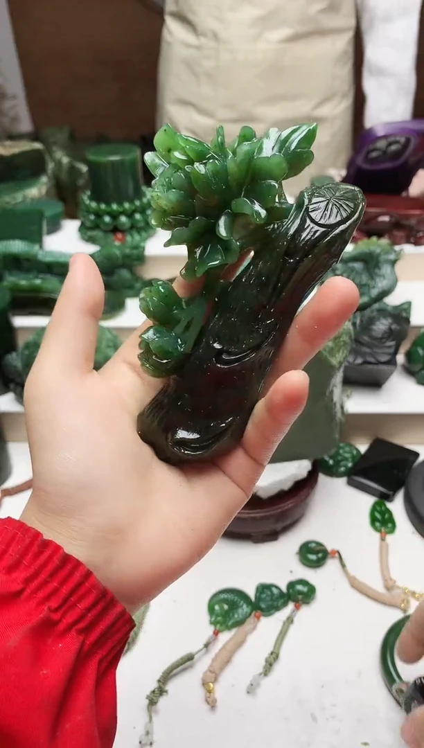 未镶嵌和田玉摆件1