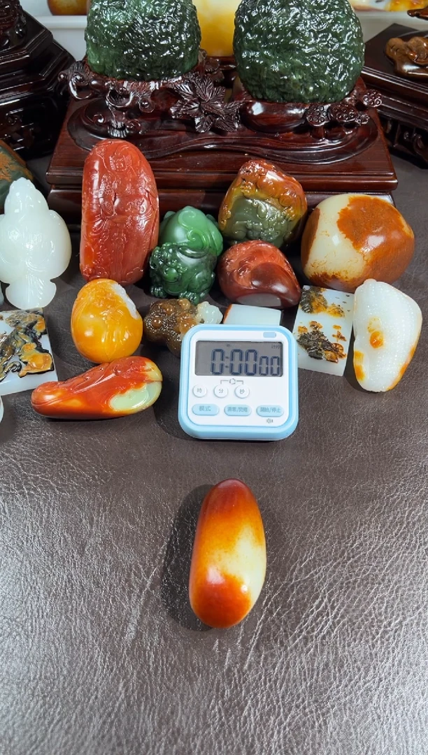 未镶嵌和田玉把件秋****.和田玉