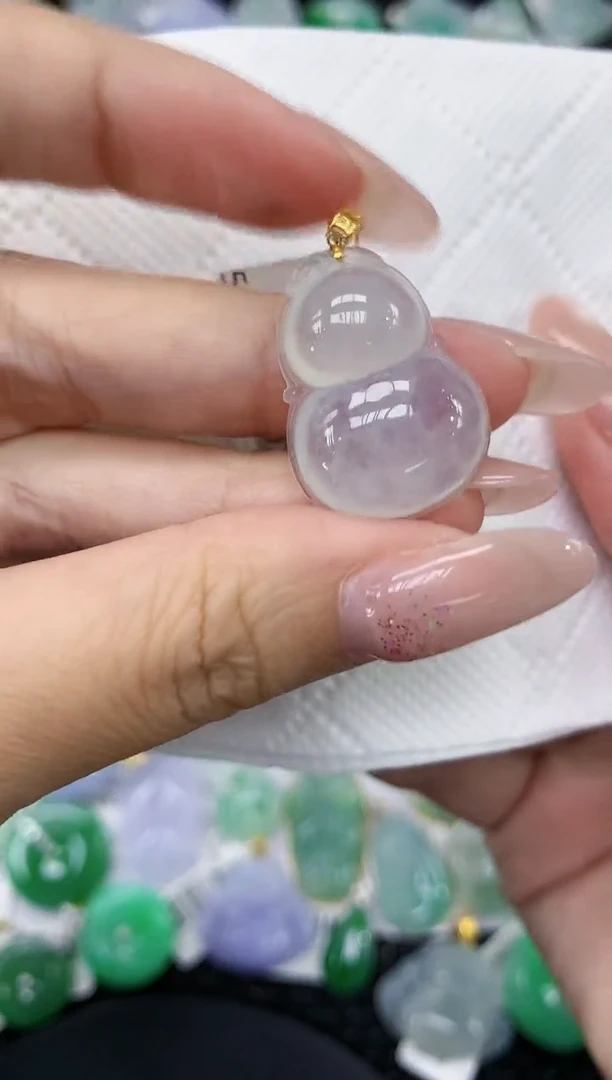 颈饰18K金镶嵌翡翠1111111111