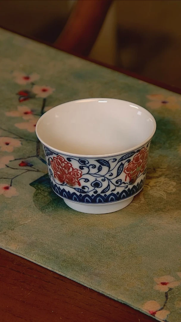 杯手工手绘杯杯很美丽