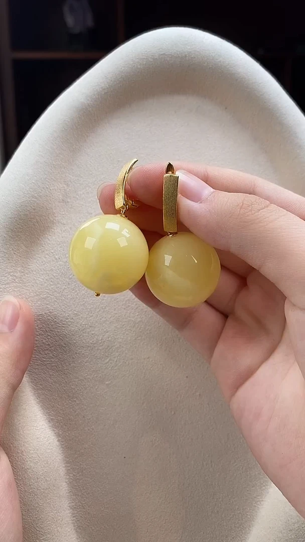 琥珀颈饰未镶嵌耳环