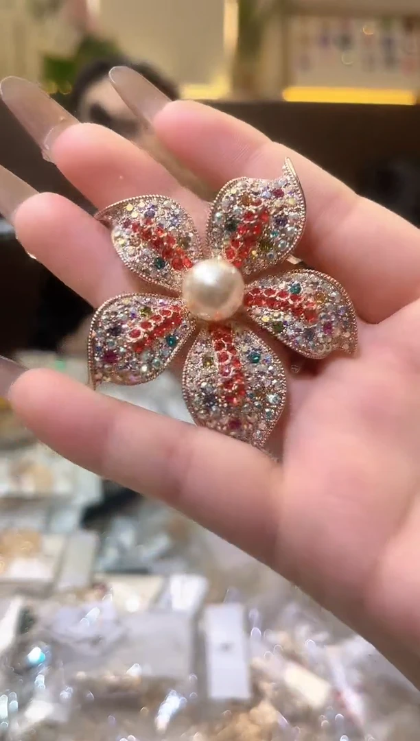 锆石铁合金精品饰界
