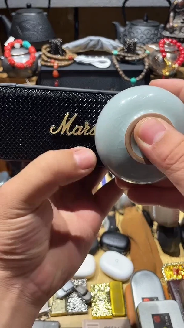 瓷片闪购商品 如图所示