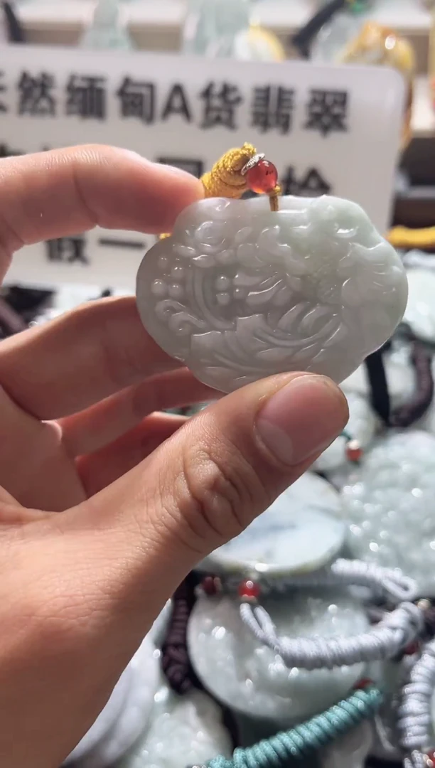 颈饰未镶嵌翡翠11/13   18