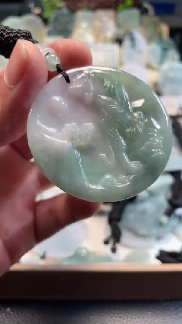 颈饰未镶嵌翡翠11/05/050