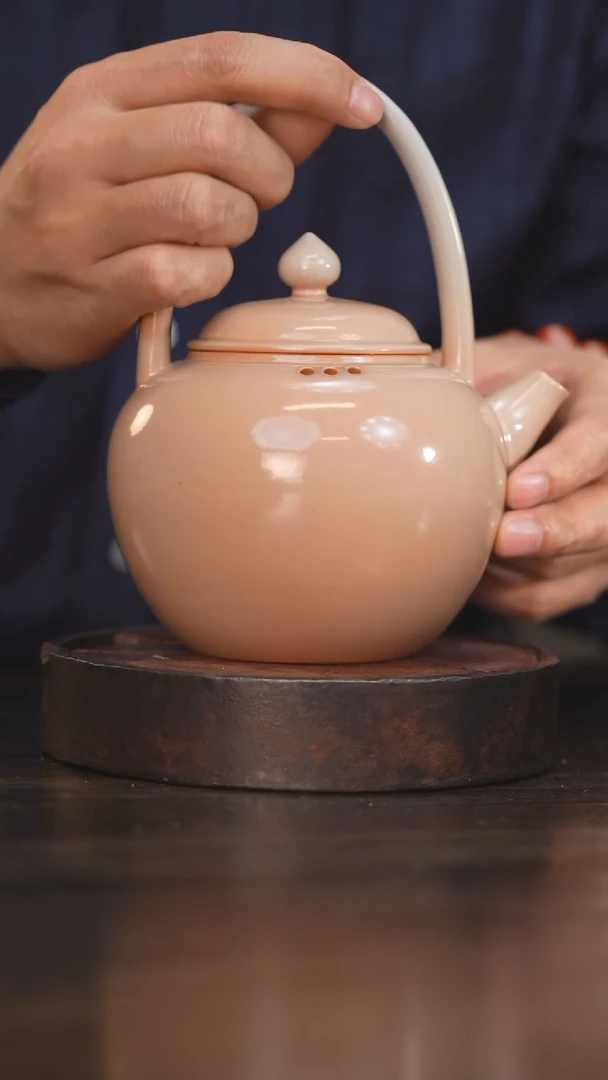 【闪购商品】杯49柴房陶瓷丨肉粉色提梁壶