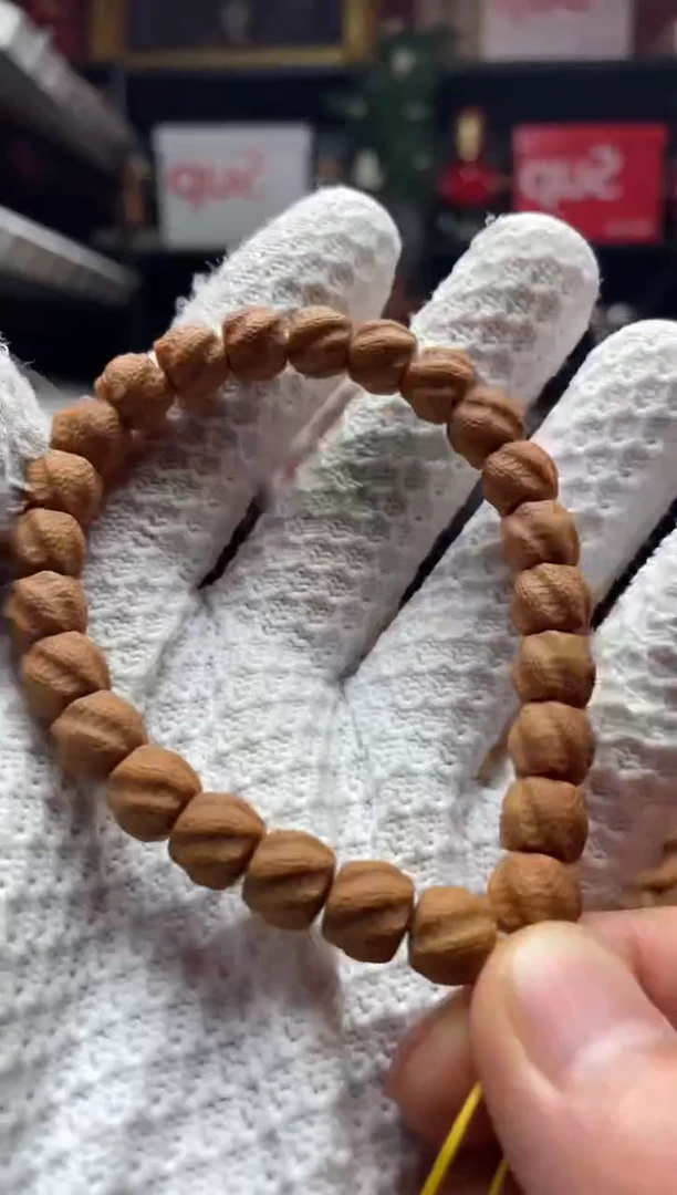 手串猴头核桃花****ᴳ010  灵蛇 全品 猴头手串  包玩红 包毕业