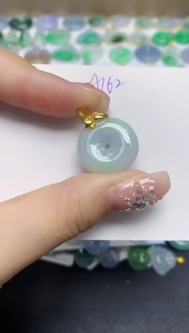 颈饰未镶嵌翡翠天然缅甸翡翠A货翡翠百元以上9元证书费自理