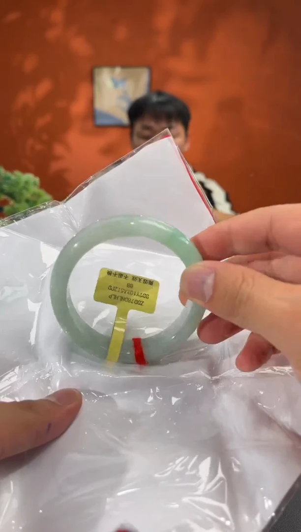 未镶嵌手镯翡翠翡翠手镯