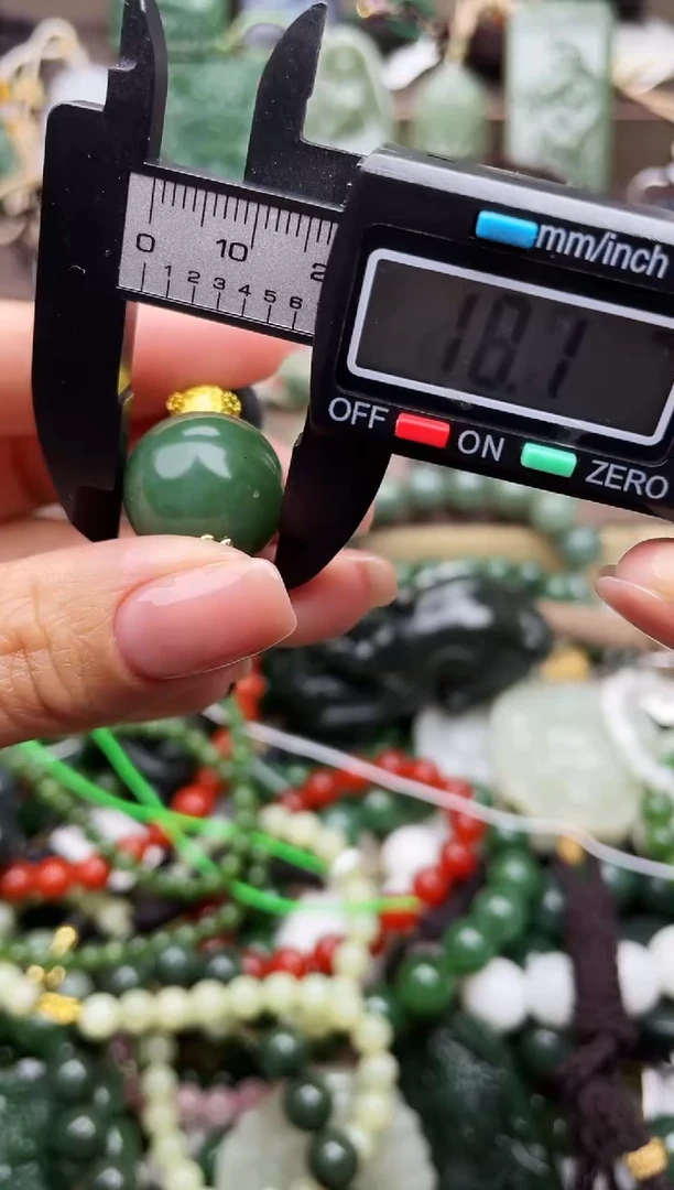 颈饰未镶嵌和田玉未镶嵌和田玉吊坠多样性拍一发一