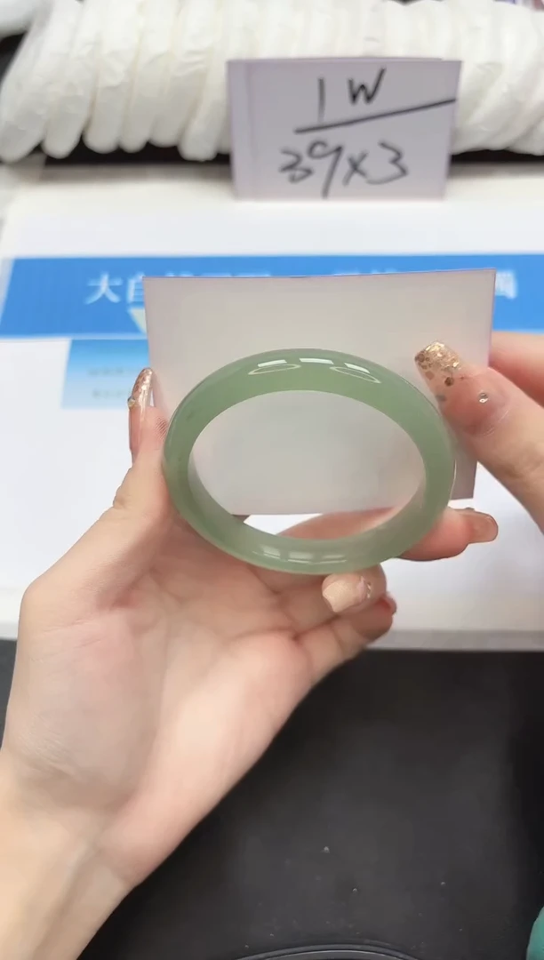 未镶嵌手镯石英质玉102-56