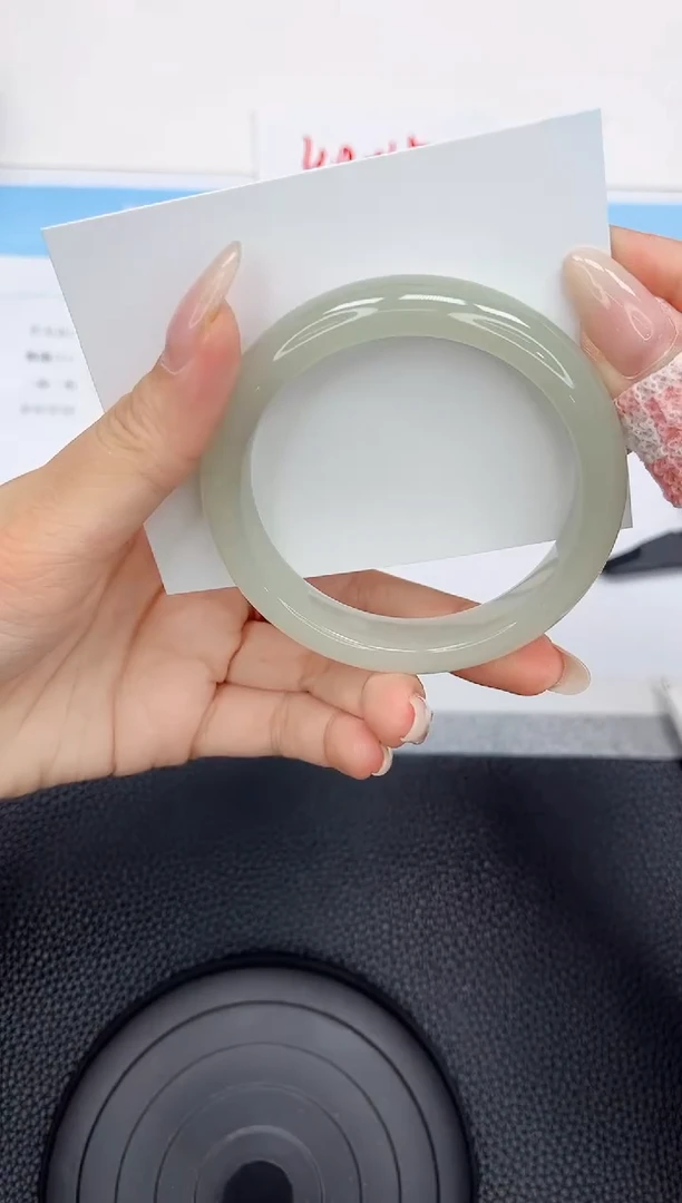 石英质玉手镯未镶嵌385-56.9