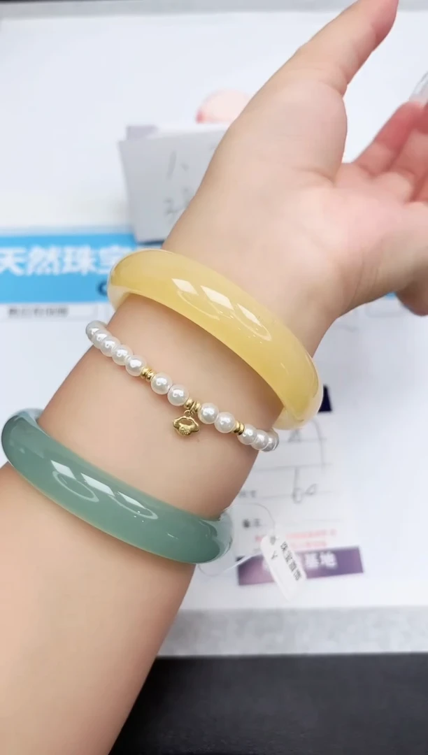 石英质玉手镯未镶嵌257-60