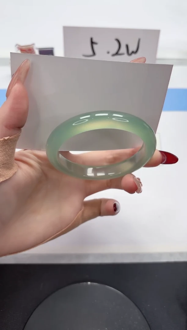 【闪购商品】石英质玉手镯未镶嵌A330-56.6