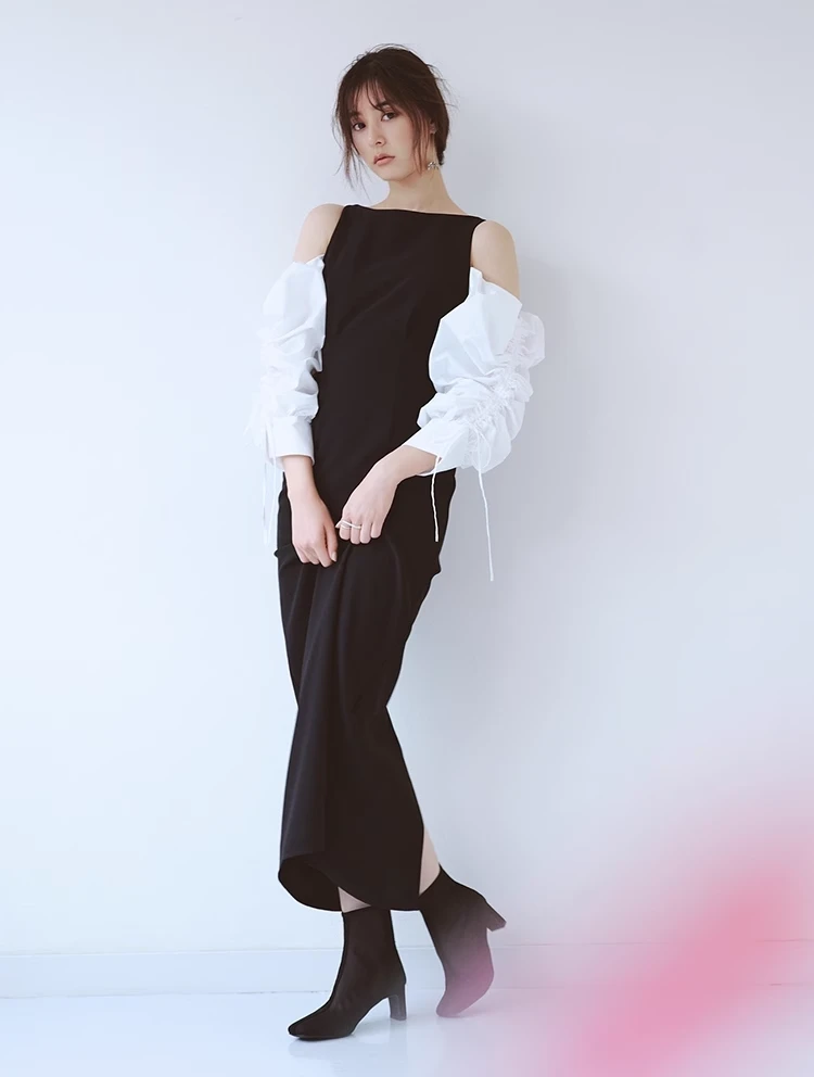 【FaFa】日系品牌 S 新木优子抽绳灯笼袖 露肩连衣裙770556614281